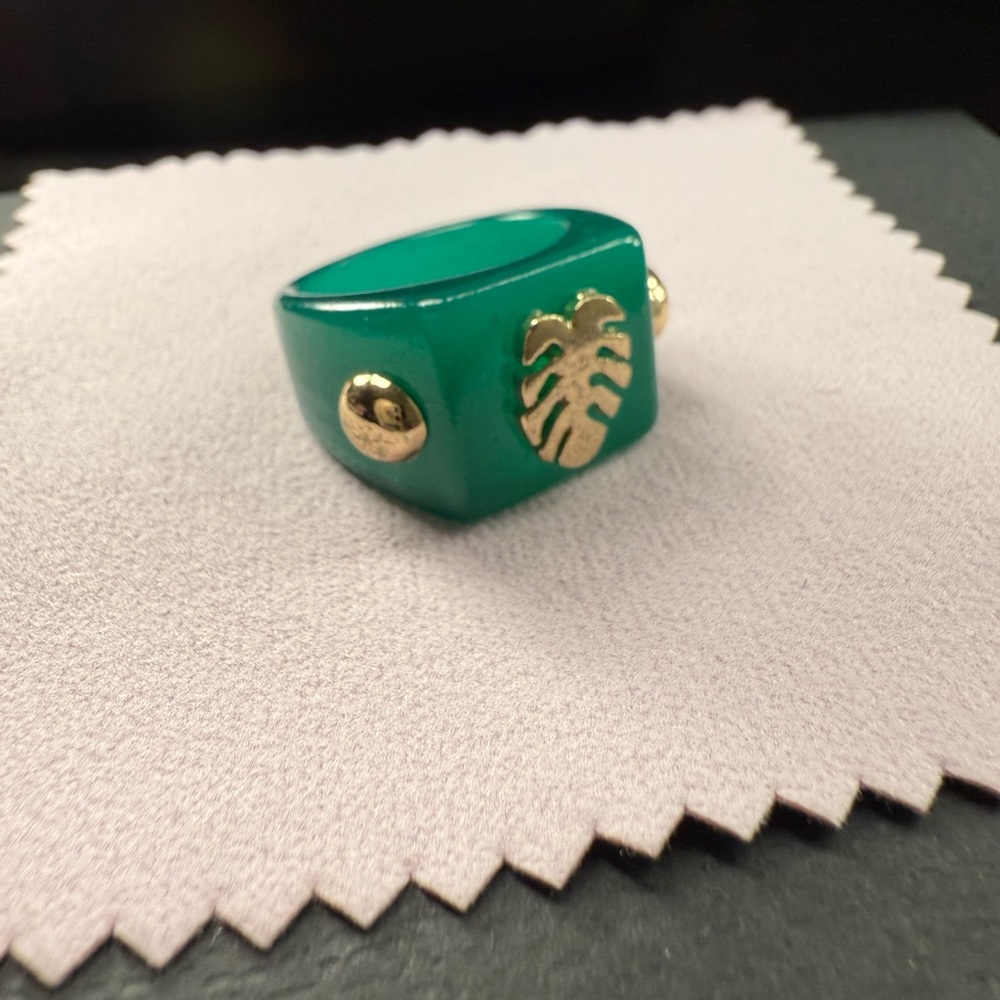 Green Resin Ring with Gold Leaf Detail